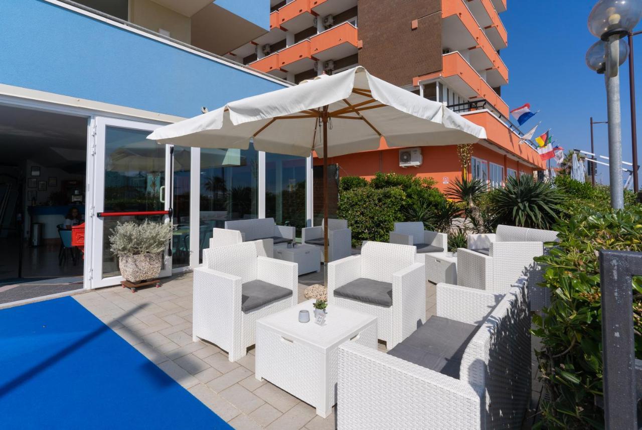 Hotel Croce Del Sud Rimini Esterno foto