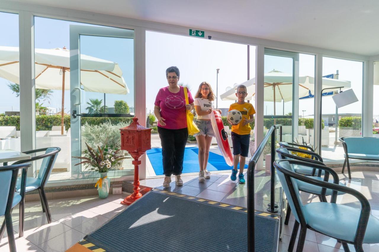 Hotel Croce Del Sud Rimini Esterno foto